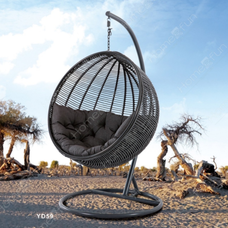 2022 Indoor in moderne stijl openluchtschommels patio geweven rotan schommeltuin weven hangende ei stoel schommels