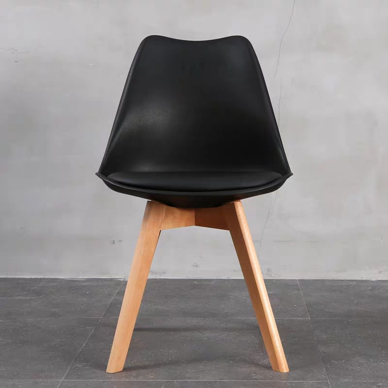 Groothandel Modern Plastic Dining Chair Bistro Cafe Restaurant kleurrijke acrylstoel plastic stoel en een zacht kussen