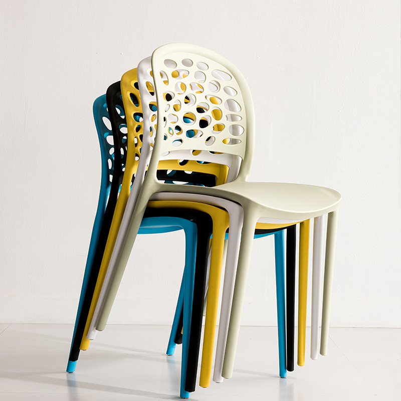 Fabriek groothandel modern restaurant stapel plastic kleurrijke eetkamerstoelen armstoelen voor restaurant